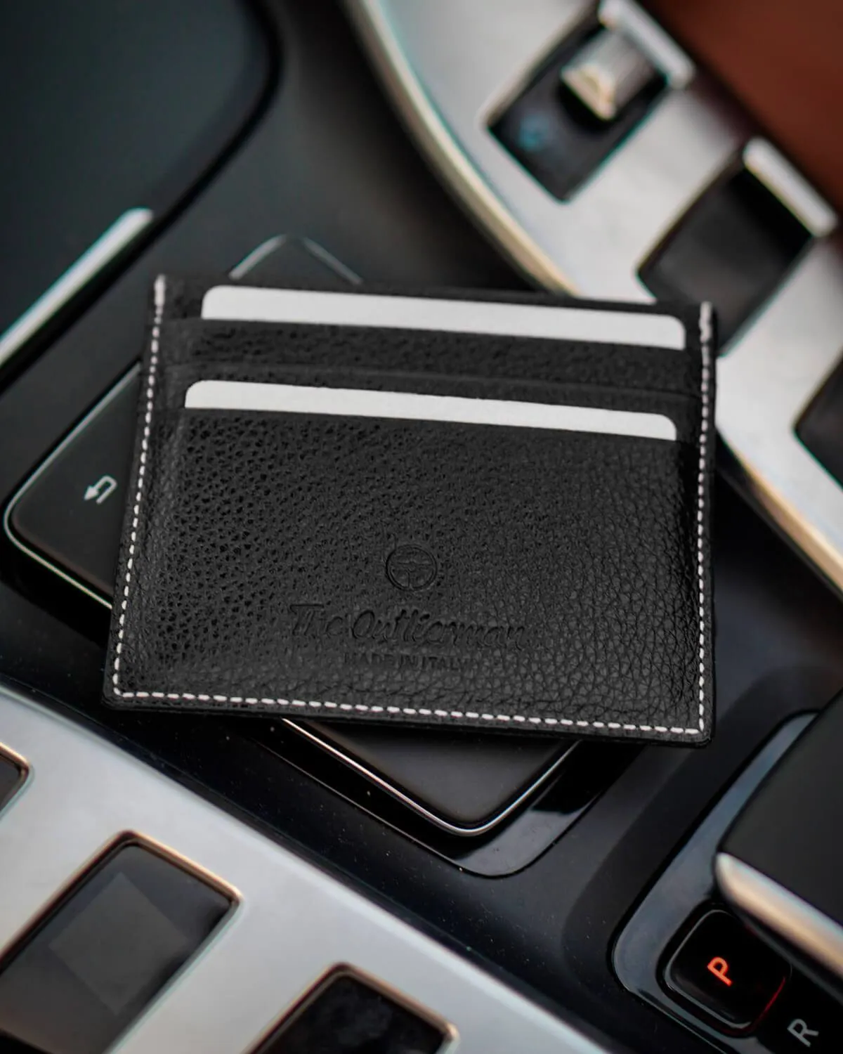 GLOBETROTTER - Full-grain Leather Six-Slot Card Holder - Black