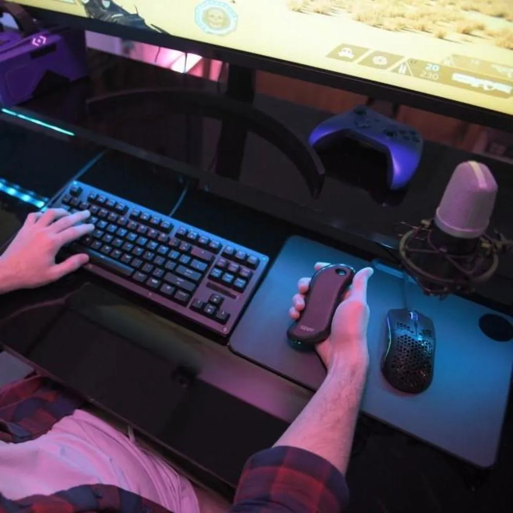 HeatBank<sup>®</sup> 9s Gaming Rechargeable Hand Warmers