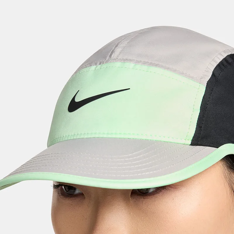 Nike Unisex Dri-Fit Fly Unstructured Swoosh Cap