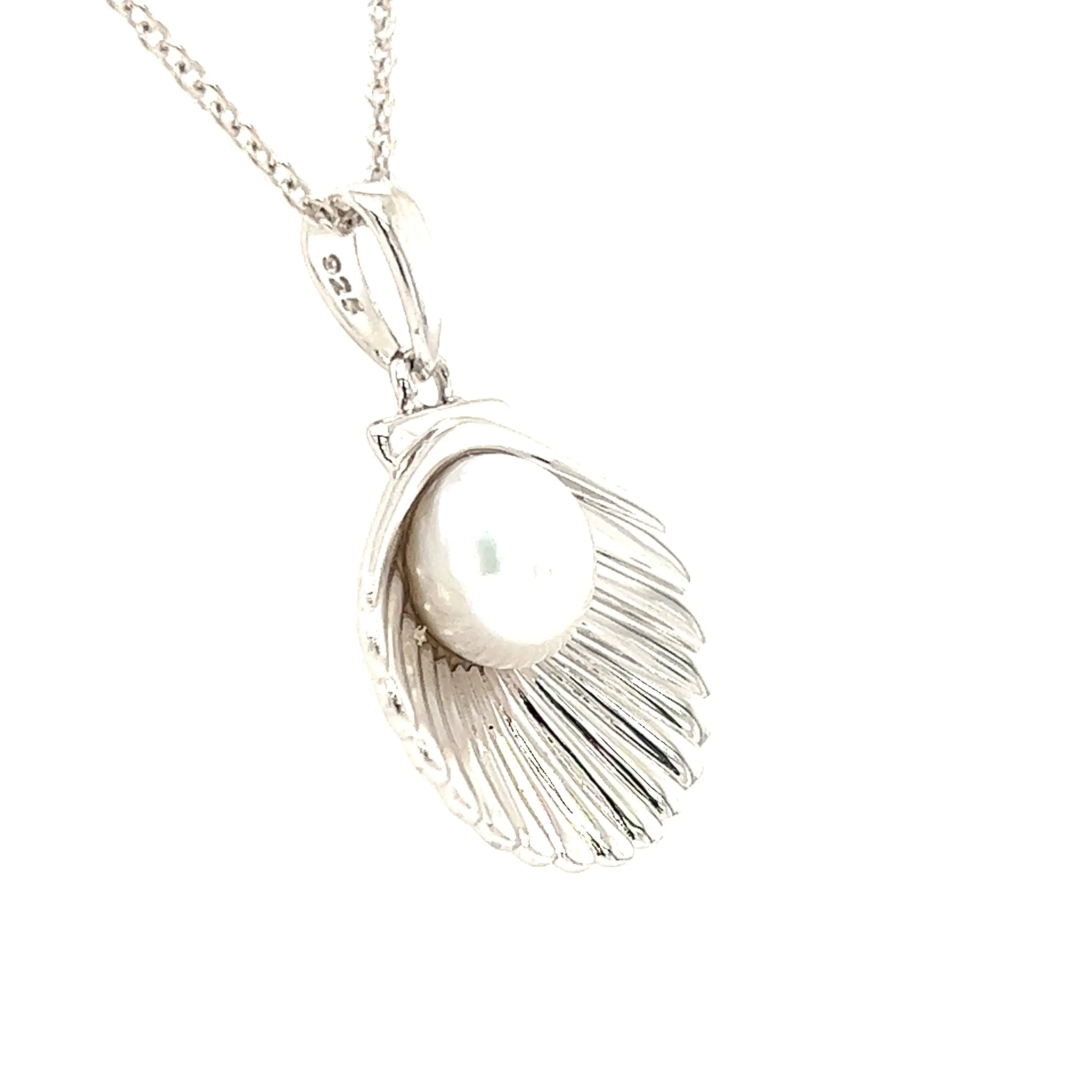 Shell Necklace with White Pearl in Sterling Silver
