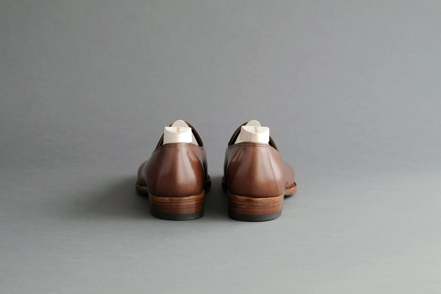 ZeroFourZero.Jasper Classic Slip-ons With Hand Sewn Aprons from Bavarian Calf